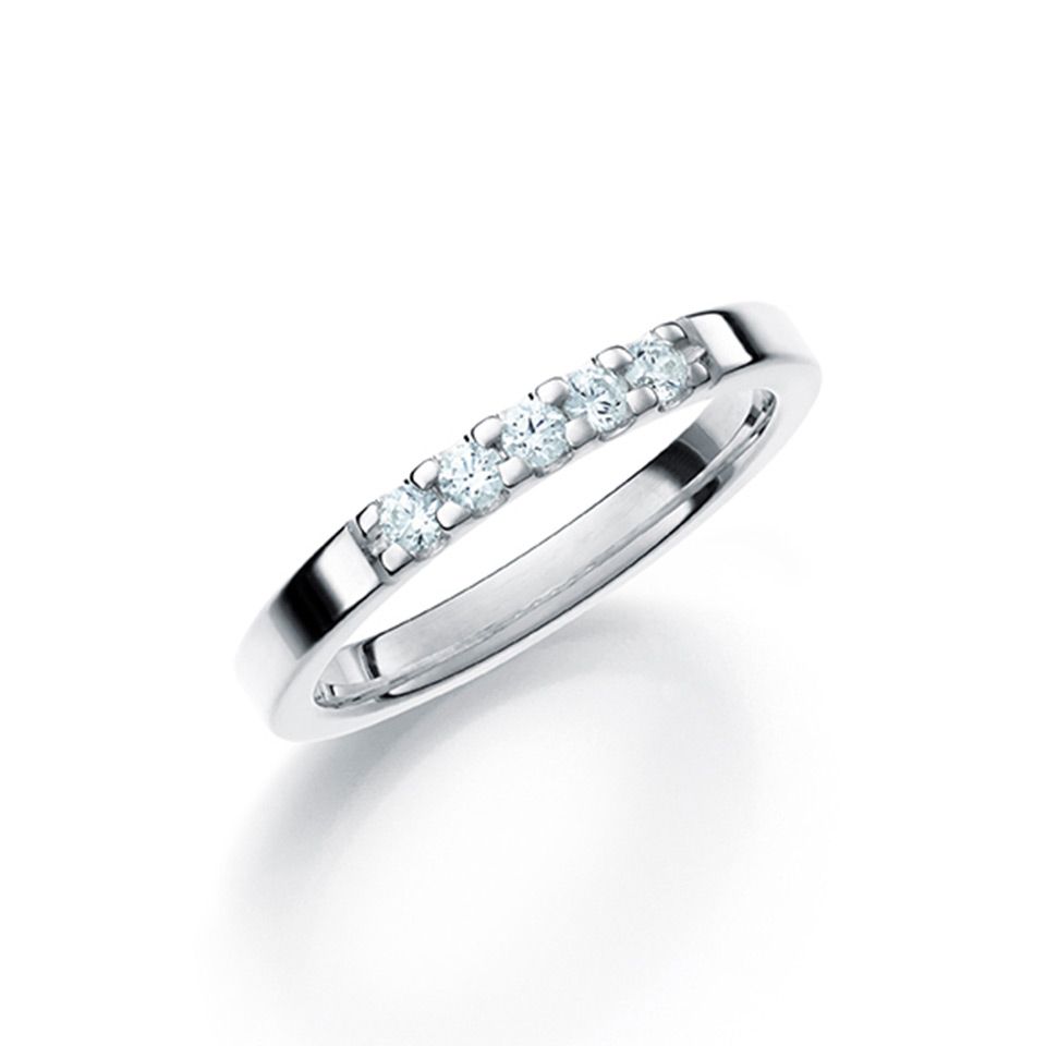 Diamantring i 18K guld, 75