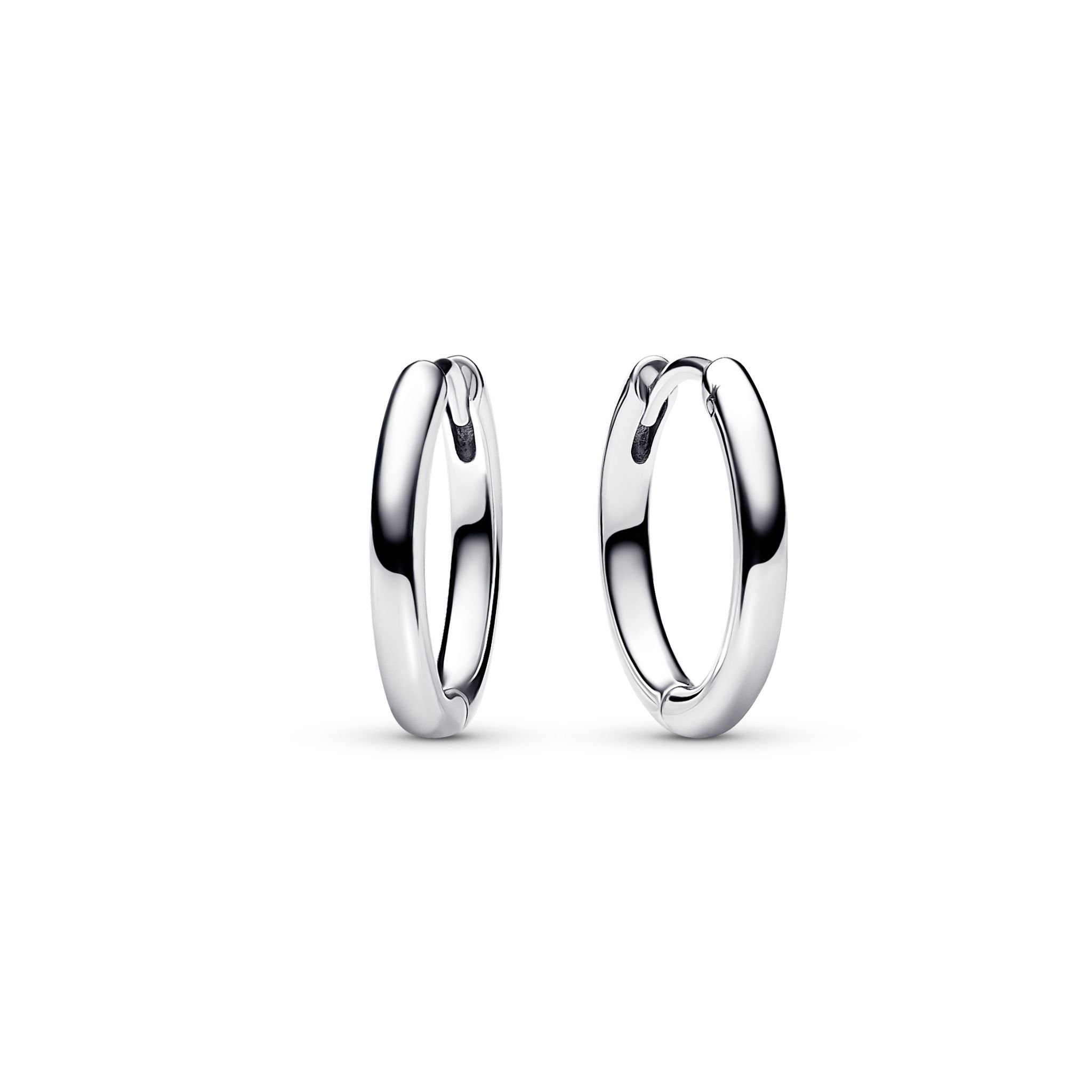 Creoler i &auml;kta silver