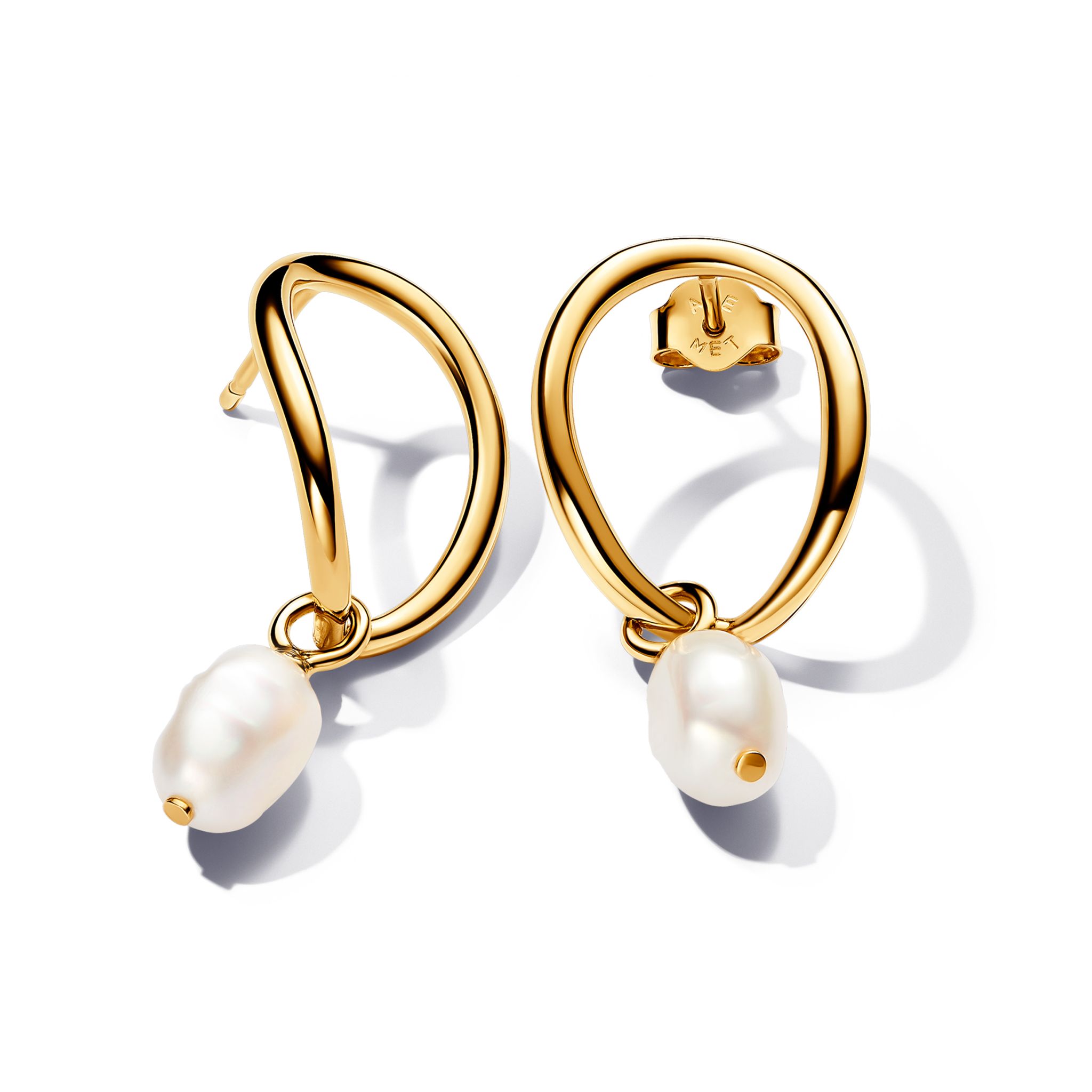 F&ouml;rgyllda &ouml;rh&auml;ngen med ringar