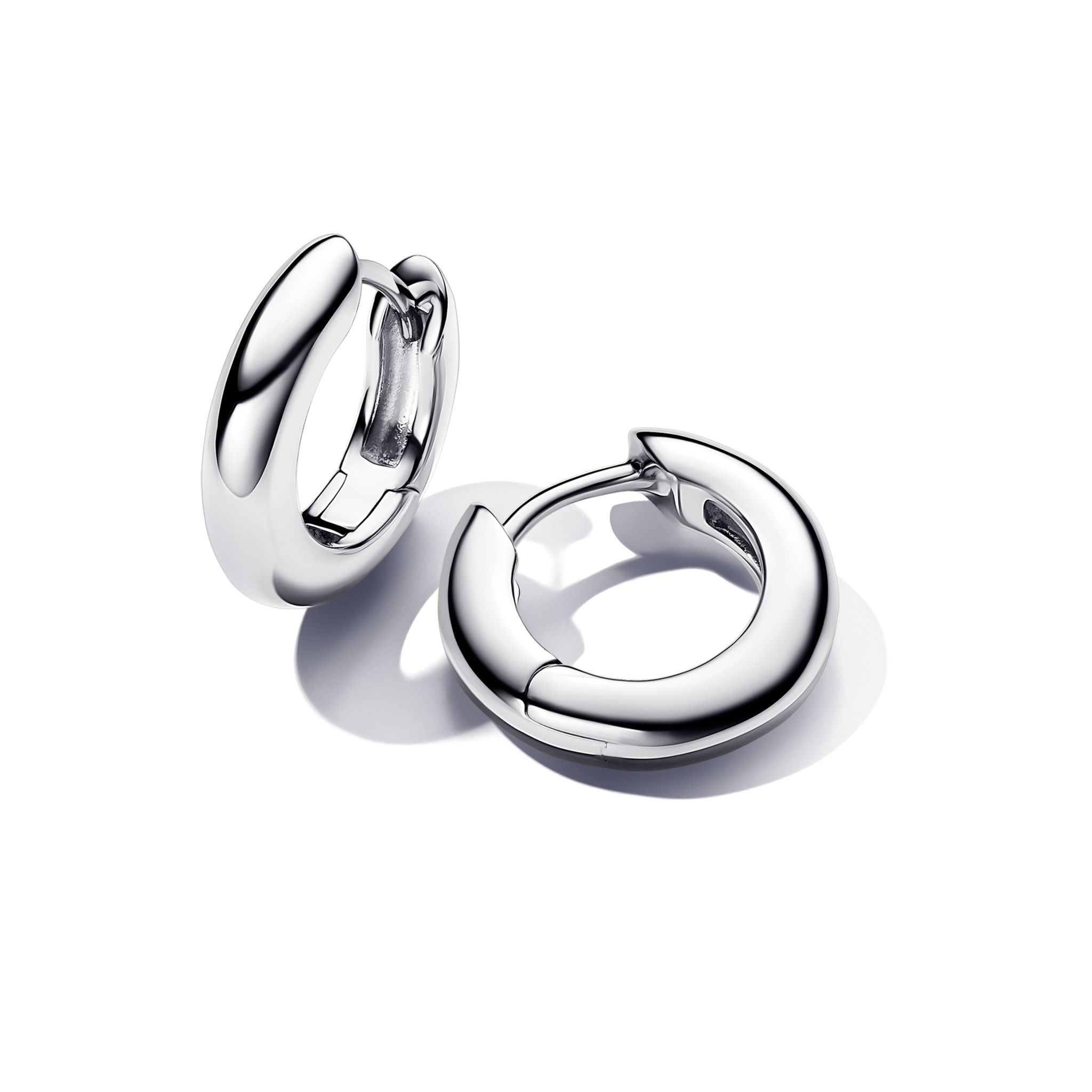 Creoler i &auml;kta silver