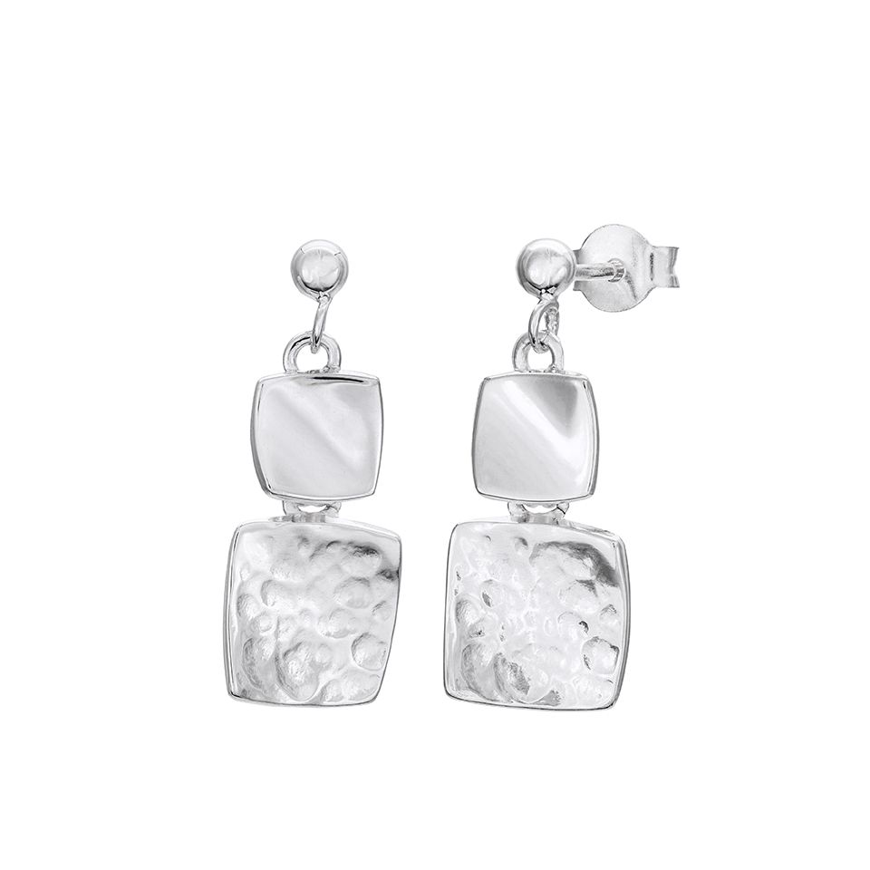 &Ouml;rh&auml;ngen i &auml;kta silver med kvadrater