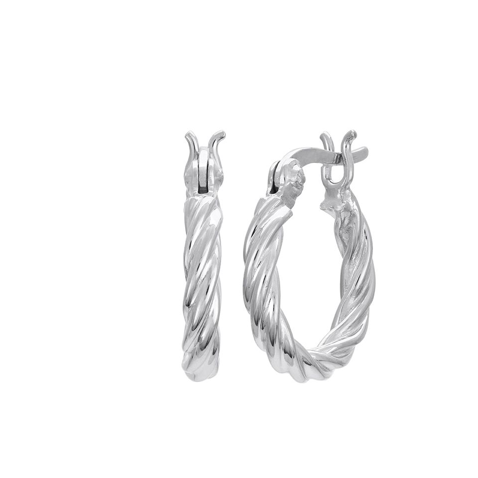 Twistade örhängen i återvunnet äkta silver