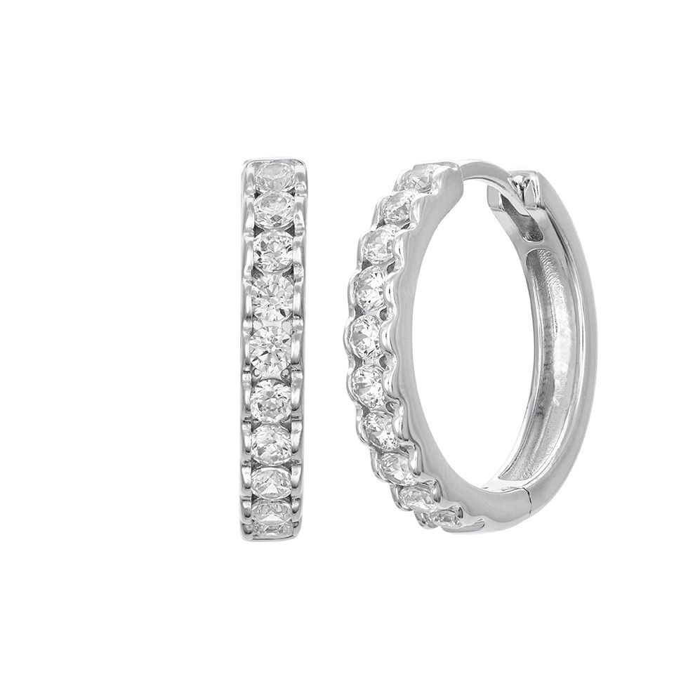 &Ouml;rh&auml;ngen i &auml;kta silver med kubisk zirkonia